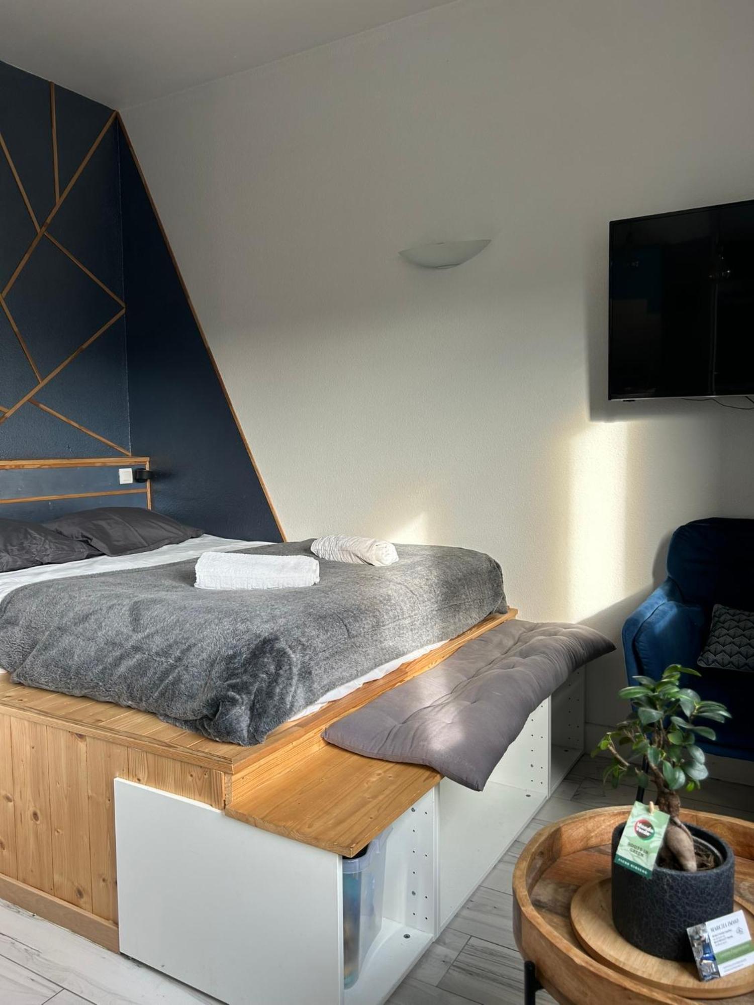 Superbe Studio Cosy Et Atypique 3 Etoiles Montbeliard Exterior photo